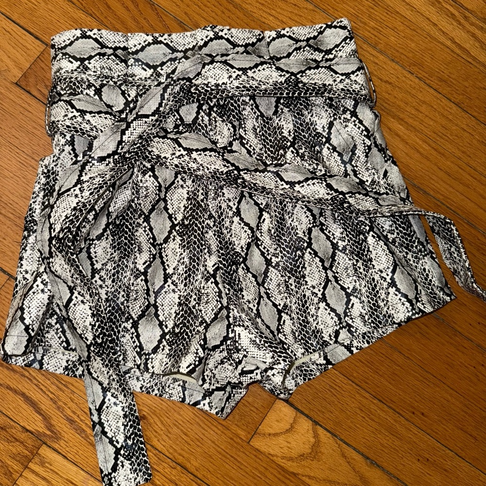 Faux leather grey snakeskin shorts